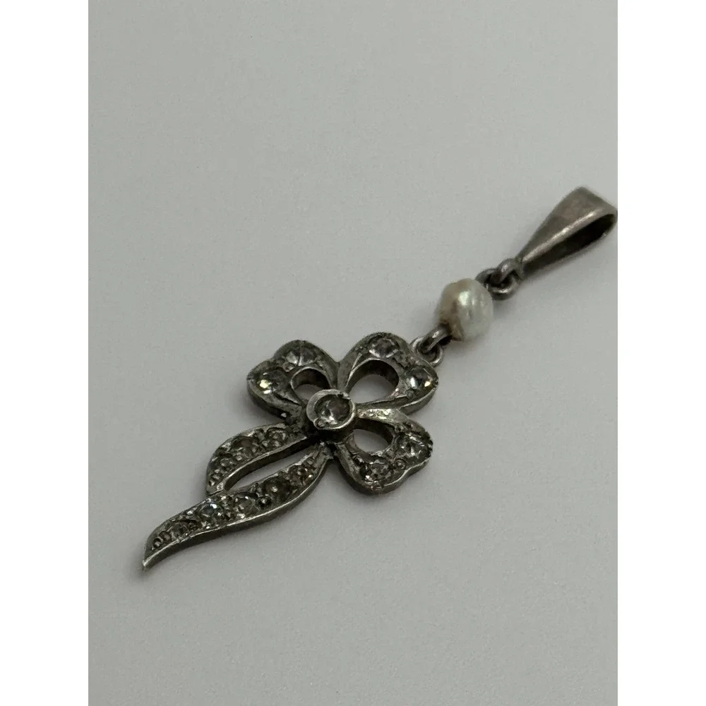 Vintage F&B Foster and Bailey Sterling Silver Bow Ribbon Paste Pendant
